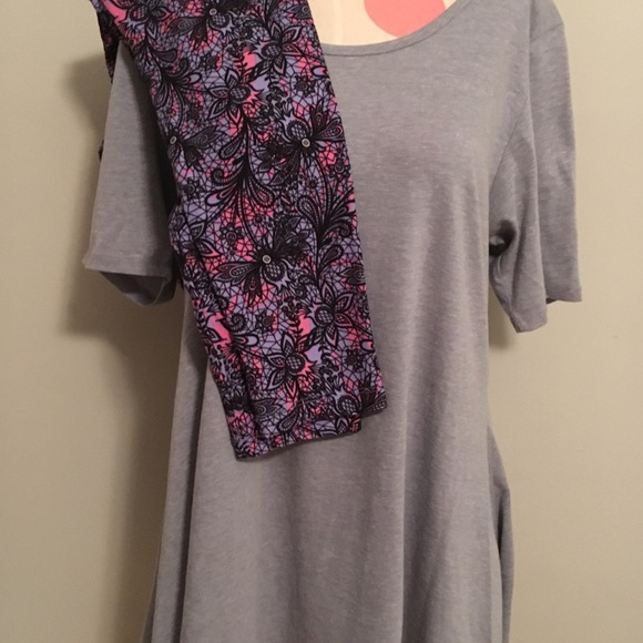 Women’s clothes - Picture 3 of 8